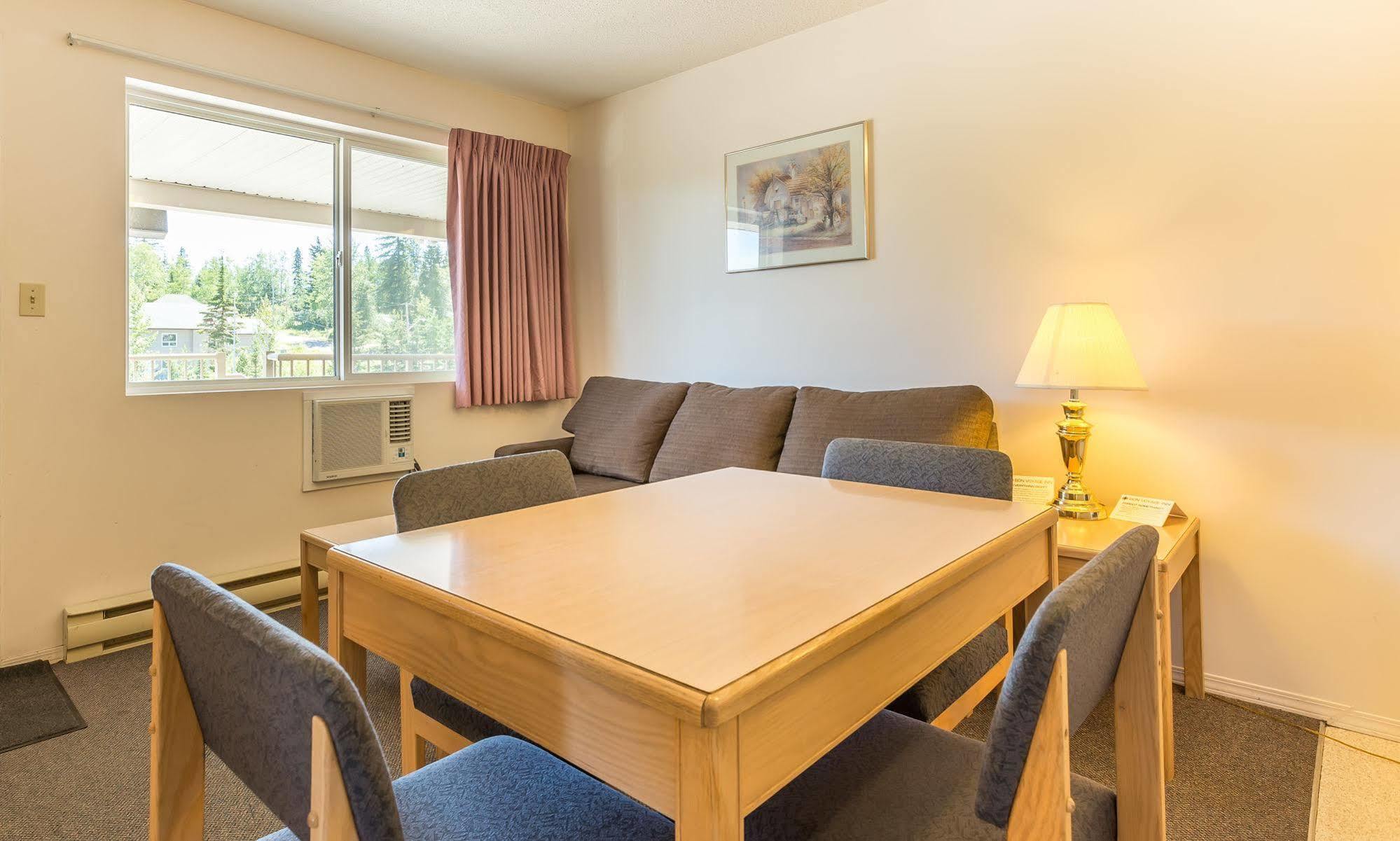 Bon Voyage Inn Prince George Exteriér fotografie
