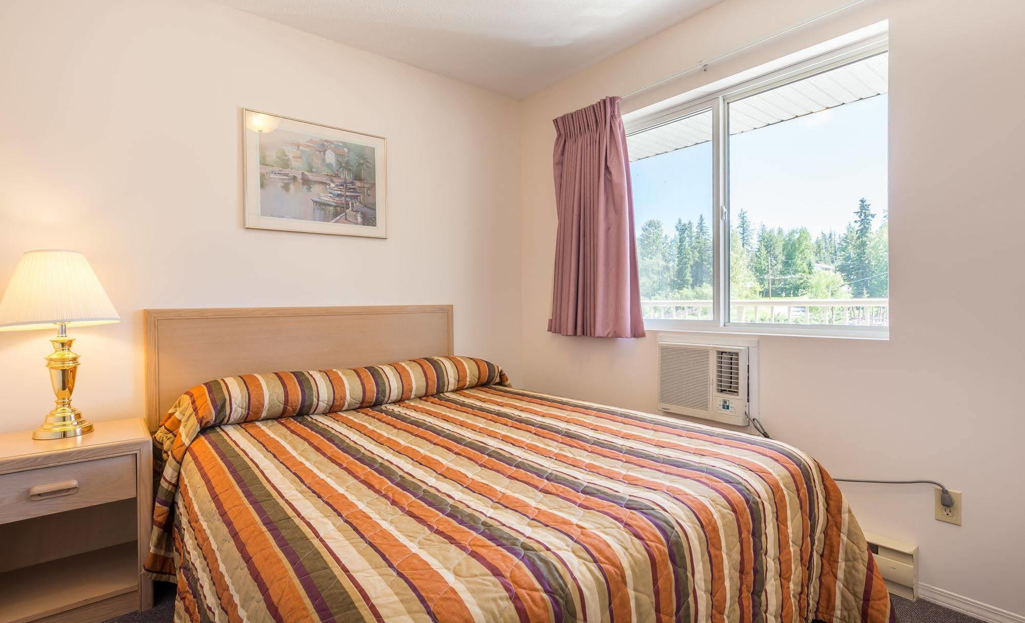 Bon Voyage Inn Prince George Exteriér fotografie